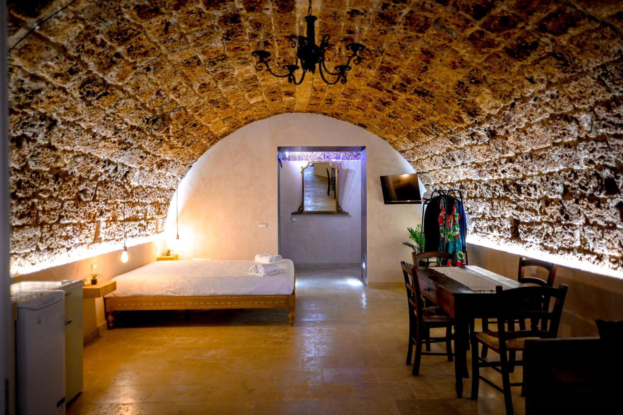 La Grotta, Luxury Suite & Spa نوتو المظهر الخارجي الصورة