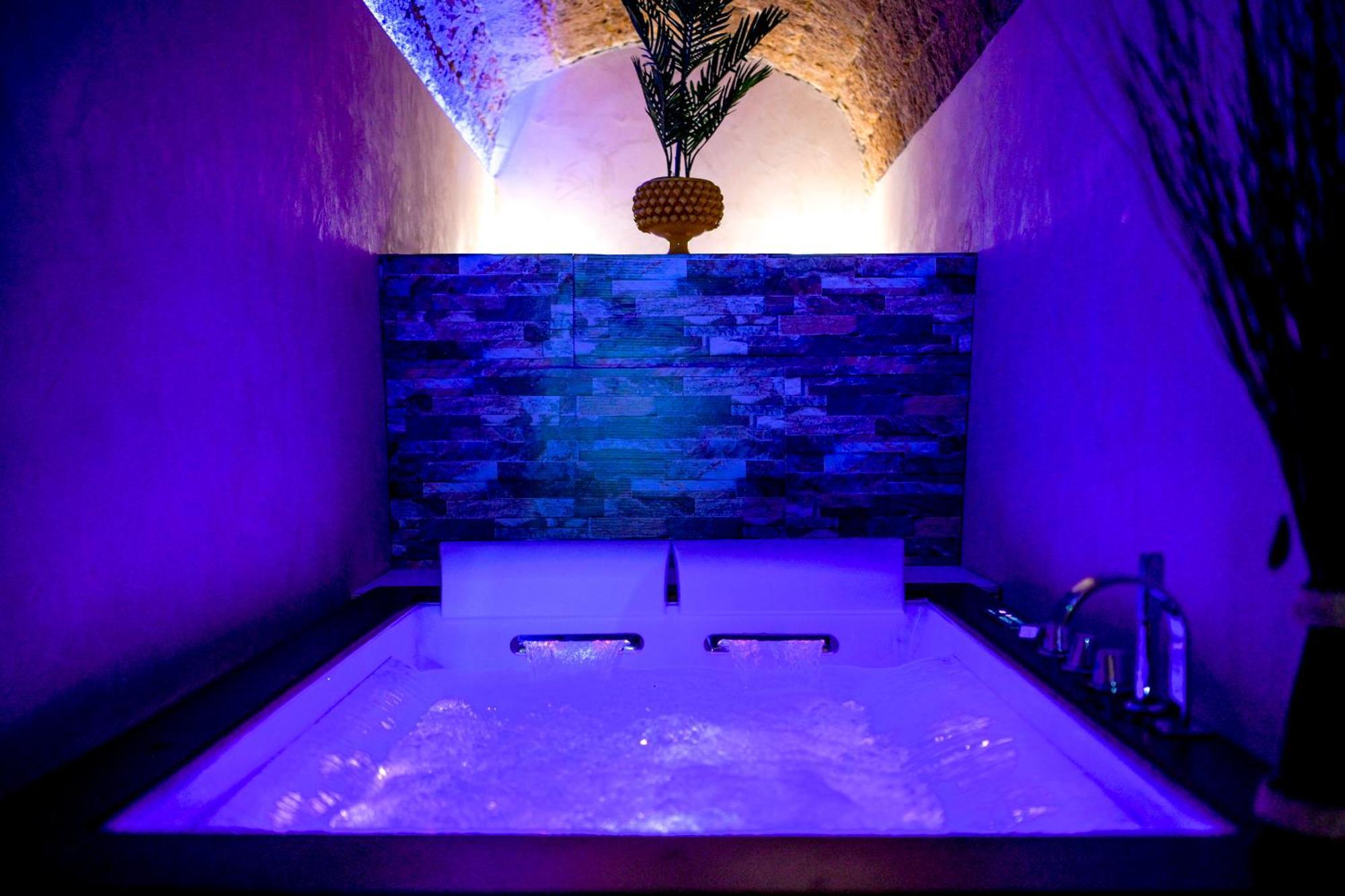 La Grotta, Luxury Suite & Spa نوتو المظهر الخارجي الصورة
