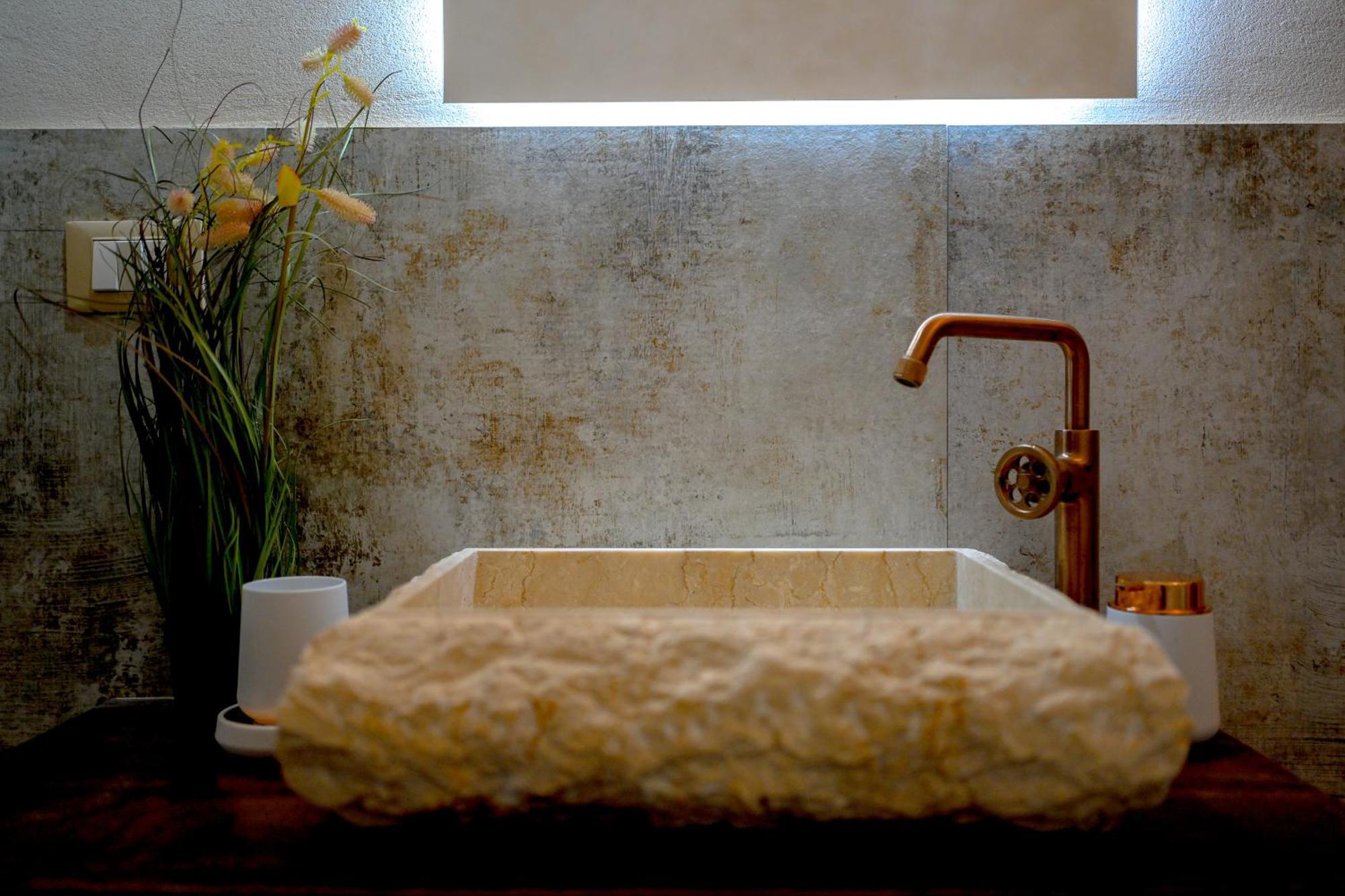 La Grotta, Luxury Suite & Spa نوتو المظهر الخارجي الصورة